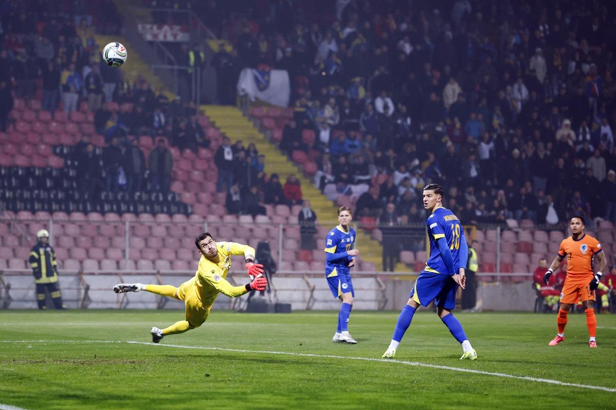 他多次参与 他多次参与