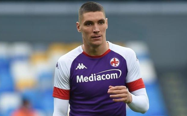 步拉回至中 步拉回至中