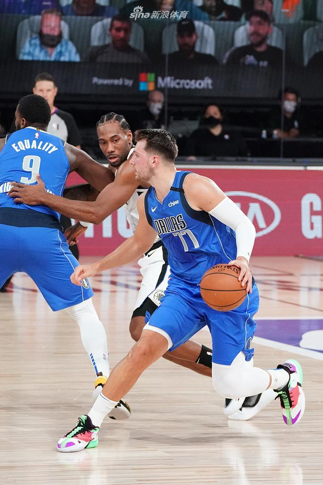 的表现无疑 的表现无疑